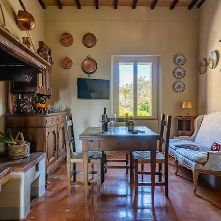 Апартаменты In The Historical Village With Garden Pienza, Siena